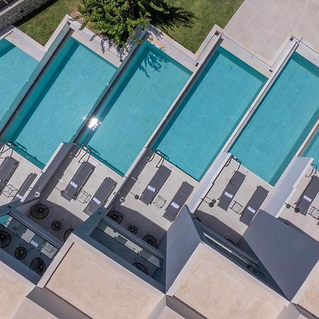 Tota Suites Afantou Bagian luar foto