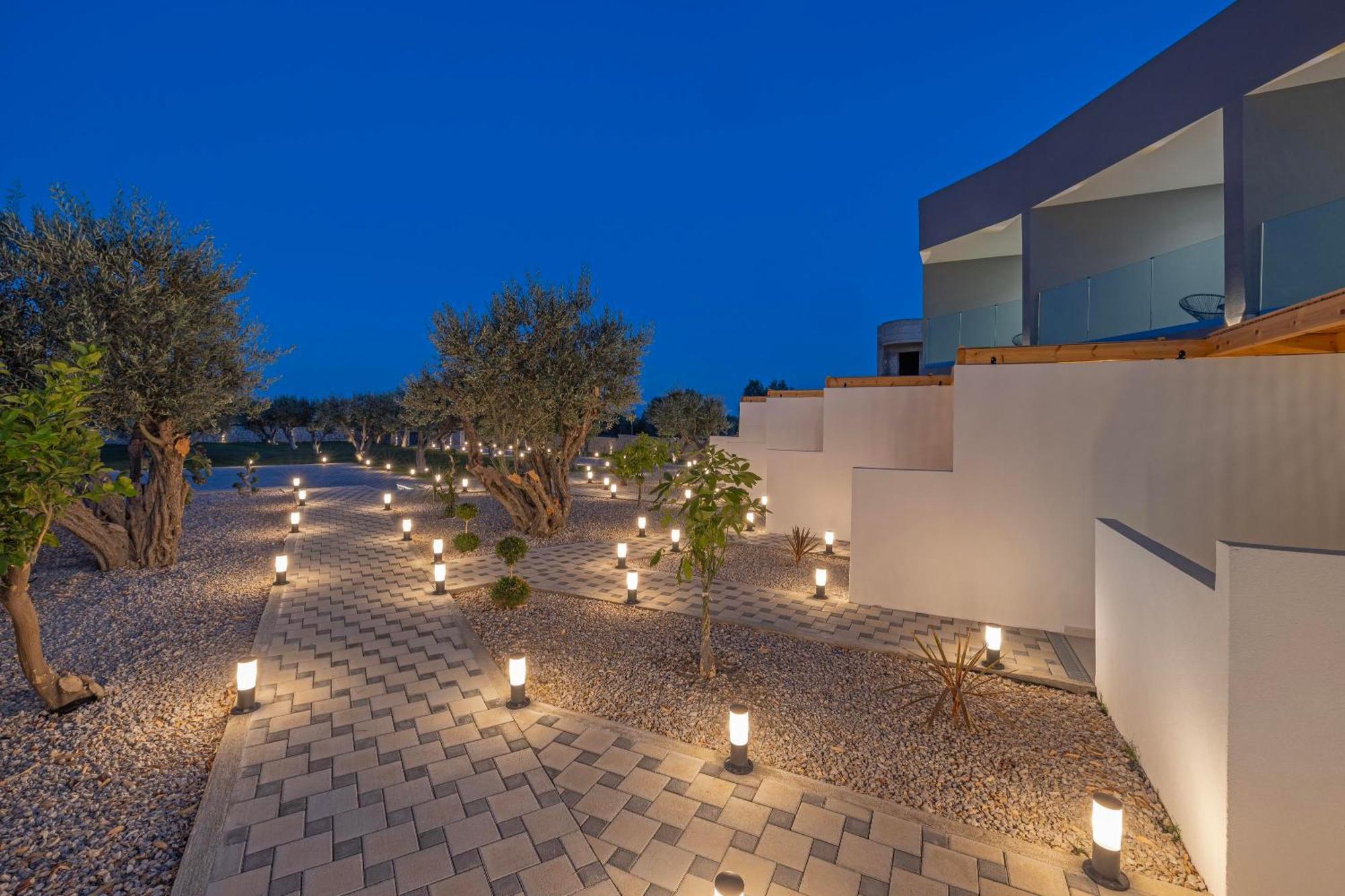 Tota Suites Afantou Bagian luar foto